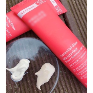 ❌Kem dưỡng ngày chống nắng Defense Essential Glow Spf 30❌