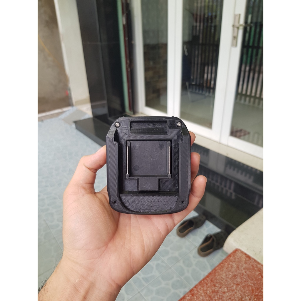 Đế chuyển Pin Makita Trượt cho máy Hitachi Trượt
