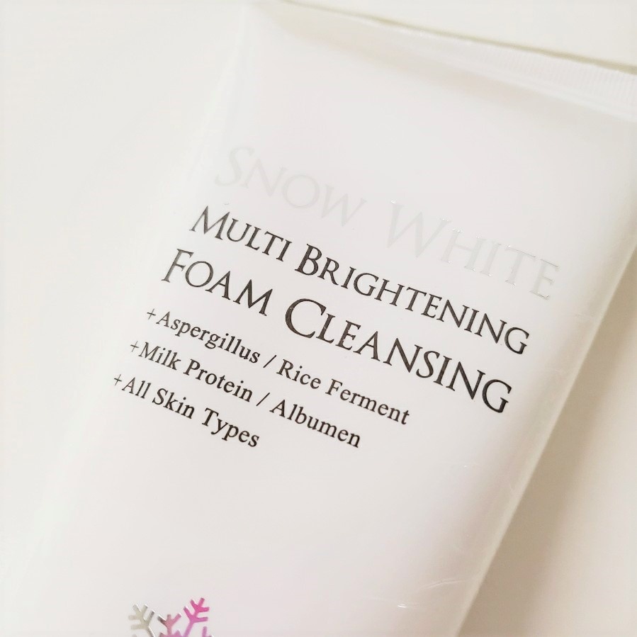 Sửa rửa mặt dưỡng ẩm, trắng da thu nhỏ lỗ chân lông Beauty Recipe Snow White Multi Brightening Foam Cleansing 180g x 2 tuýp