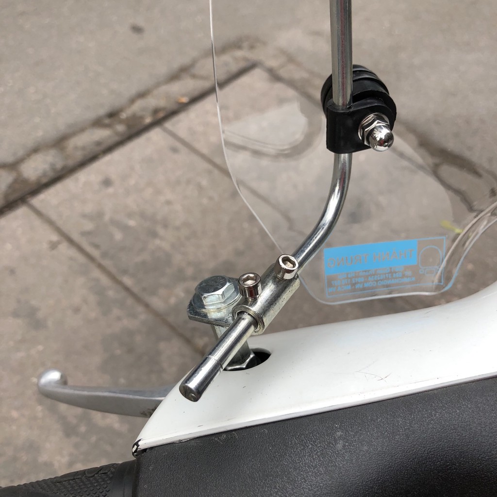 Kính chắn gió xe máy SYM Attila V