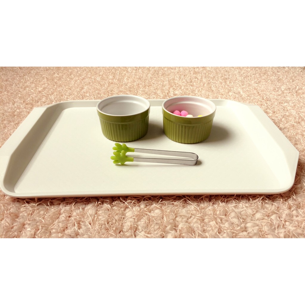 Giáo cụ Montessori - Thố sứ xanh lá dùng thực hành Montessori