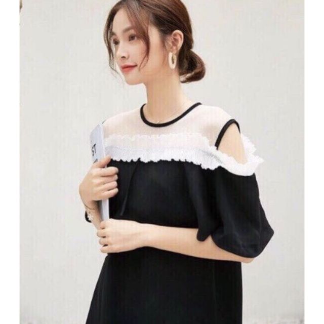 Đầm trễ vai lưới bi viền bèo