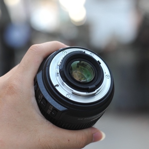 Ống kính máy ảnh Nikon 18-200mm G VR