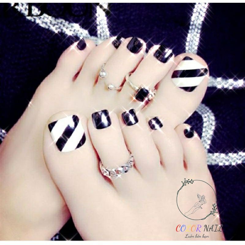 Nail box- Móng up thiết kế : Kẻ Sọc