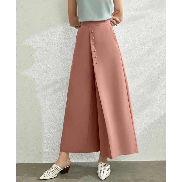 Quần culottes Cati đính cúc - kiểu óng rộng và mềm rủ