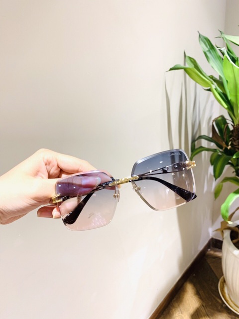 Kính ốc nữ vuông eye