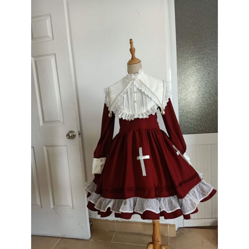 Váy xoè công chúa màu đỏ