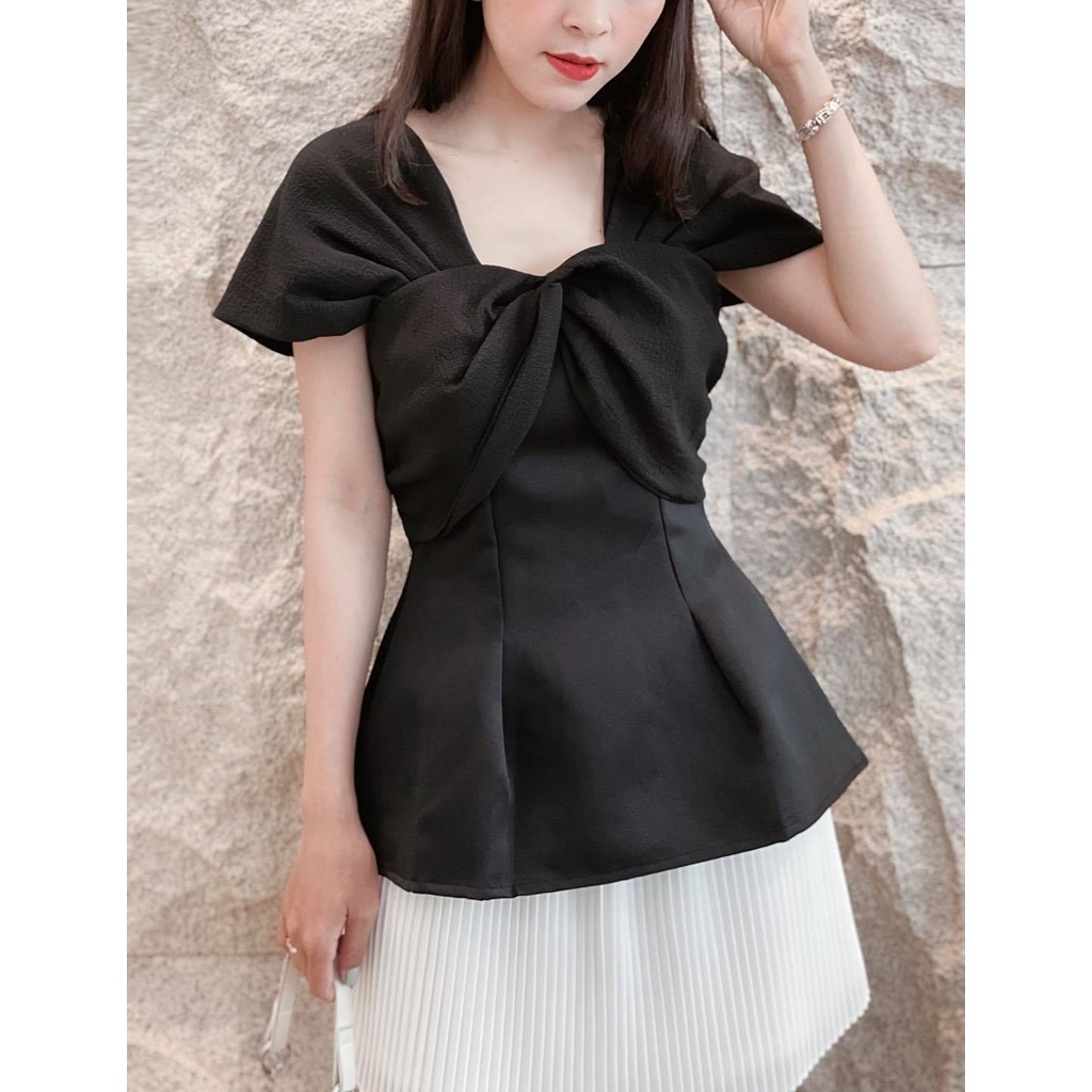 Áo nơ xoắn ngực 2 màu trắng/đen 2 kiểu mặc siêu sang