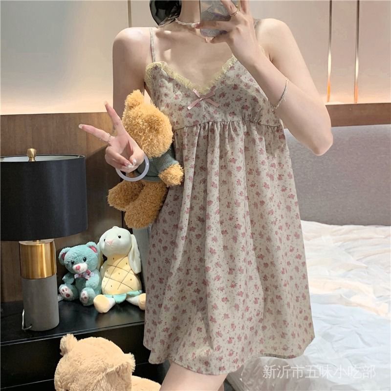 Đầm Ngủ Hai Dây Cổ Chữ V Có Đệm Ngực In Họa Tiết Hoa Phong Cách Mùa Hè Hàng Mới Dành Cho Bạn Nữ Mặc Trong Nhà