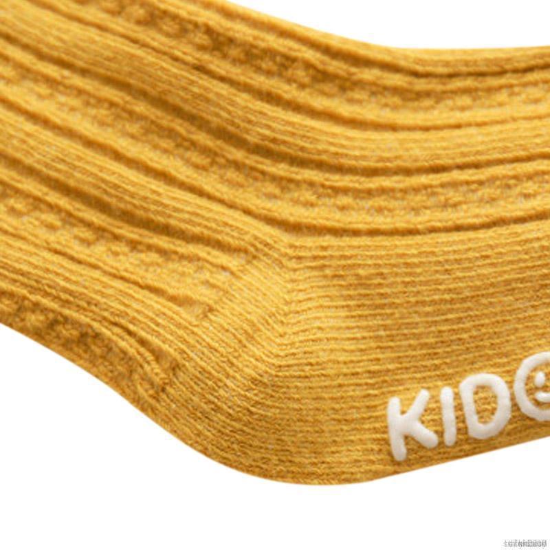 Vớ chống trượt dành cho bé sơ sinh