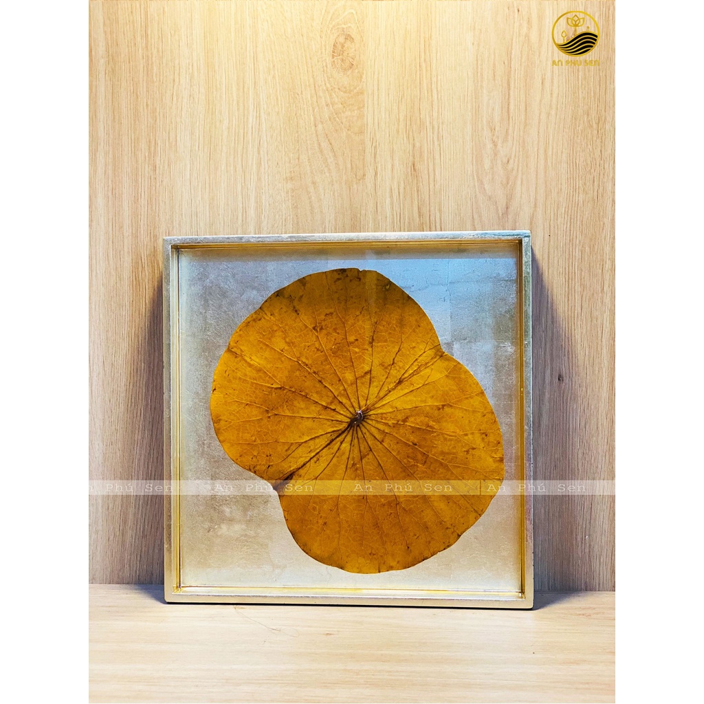 Khay sơn mài lá sen