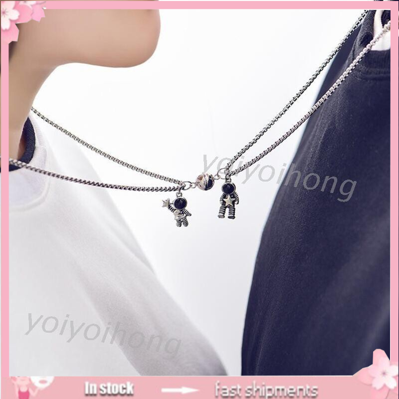 Bộ 2 vòng cổ tình bạn mặt hình phi hành gia