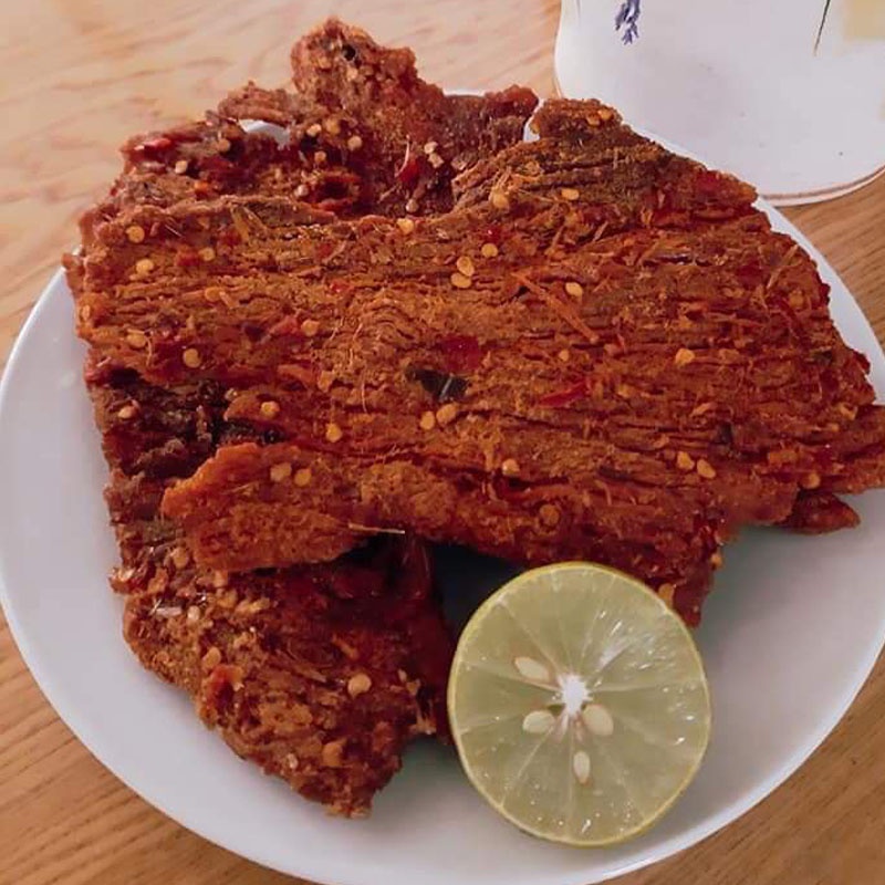 Khô bò miếng 250g mềm ngon, bò khô miếng cao cấp ăn liền - Ăn vặt nhà Cốm