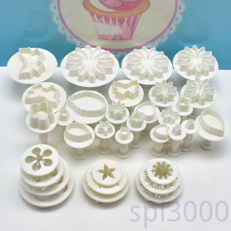Set 33 Khuôn Làm Bánh Bằng Nhựa Pp