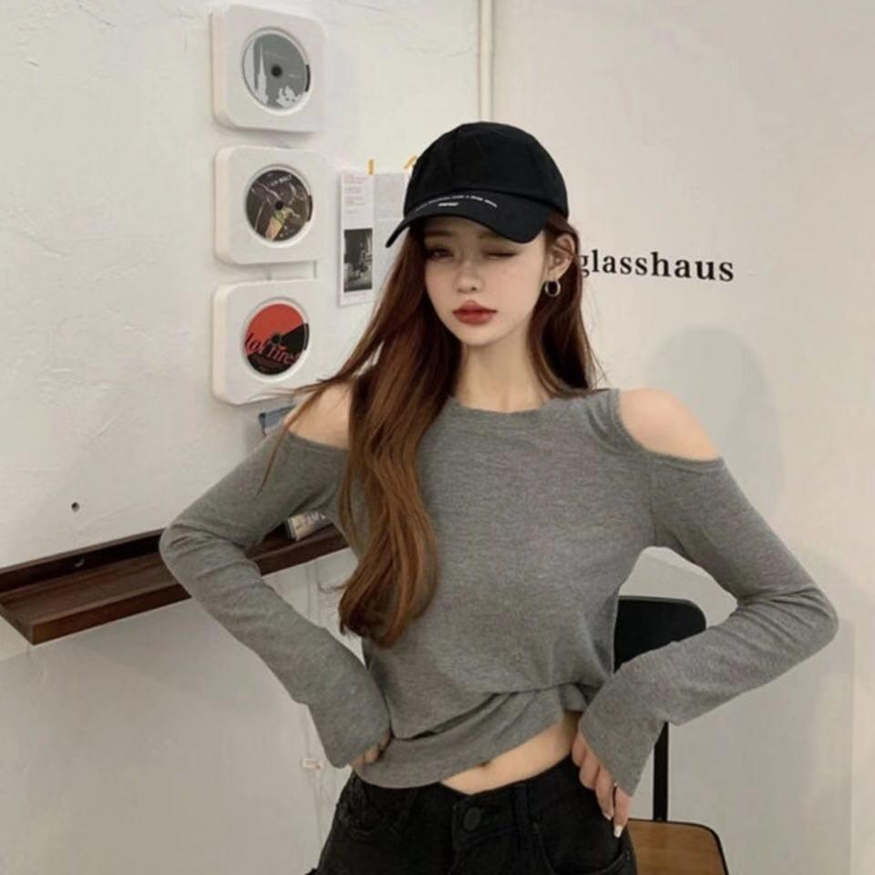 Áo Thun Đen Tay Dài Hở Vai Dáng Ôm Thời Trang Mùa Thu Cho Nữ