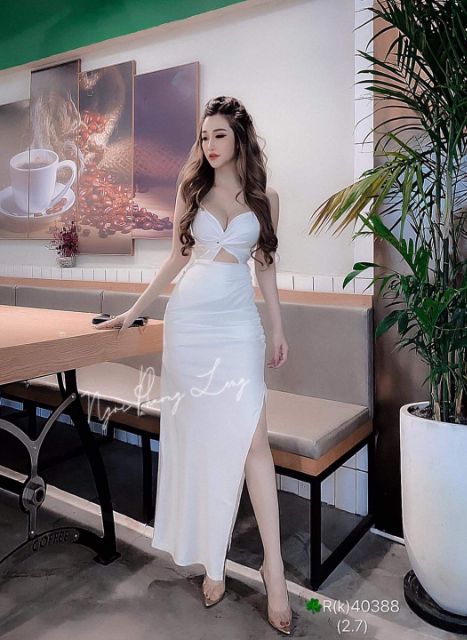 ĐẦM MAXI XOẮN NGỰC CHẺ 1 BÊN