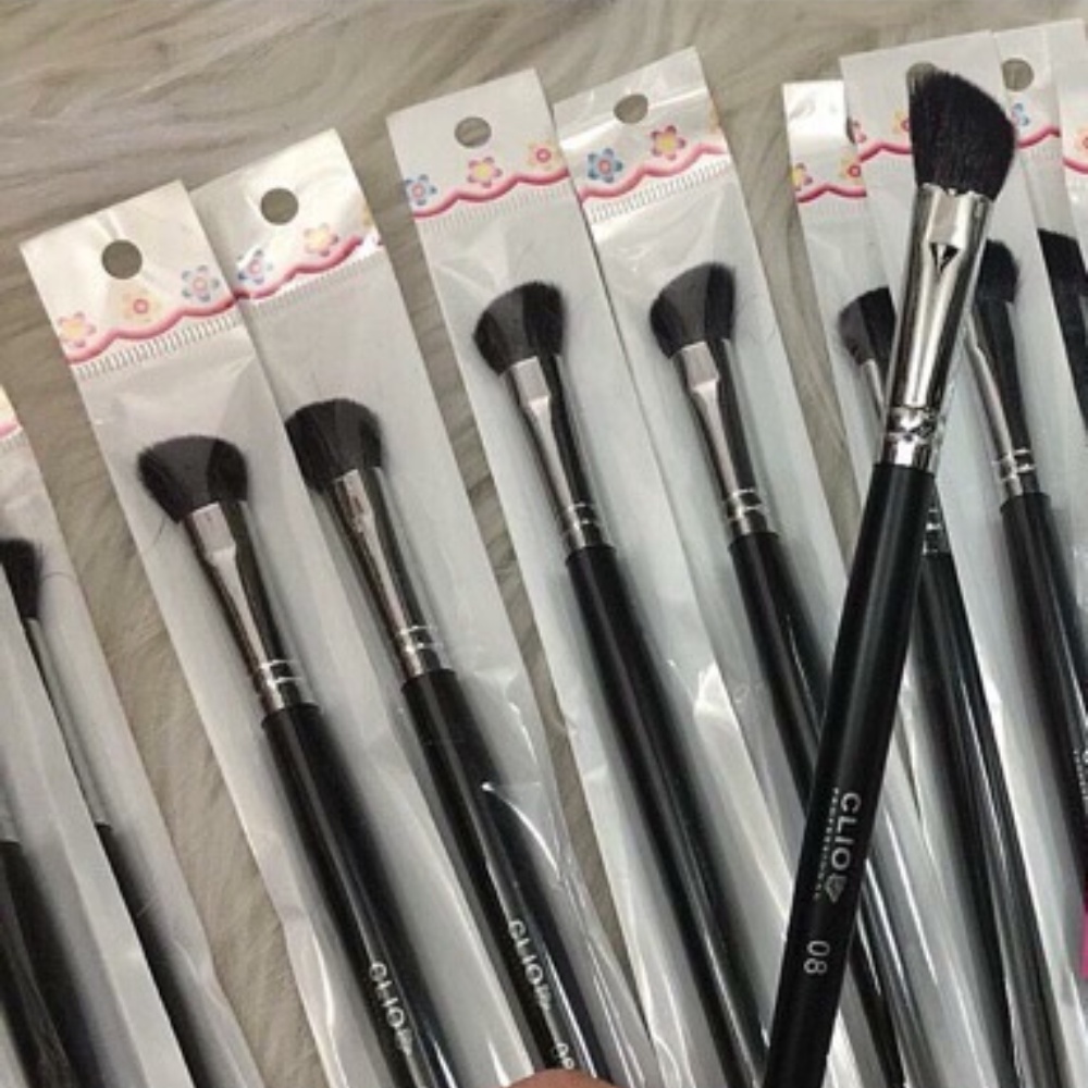 Cọ khối mũi Clio vẽ sóng mũi trang điểm chuyên nghiệp