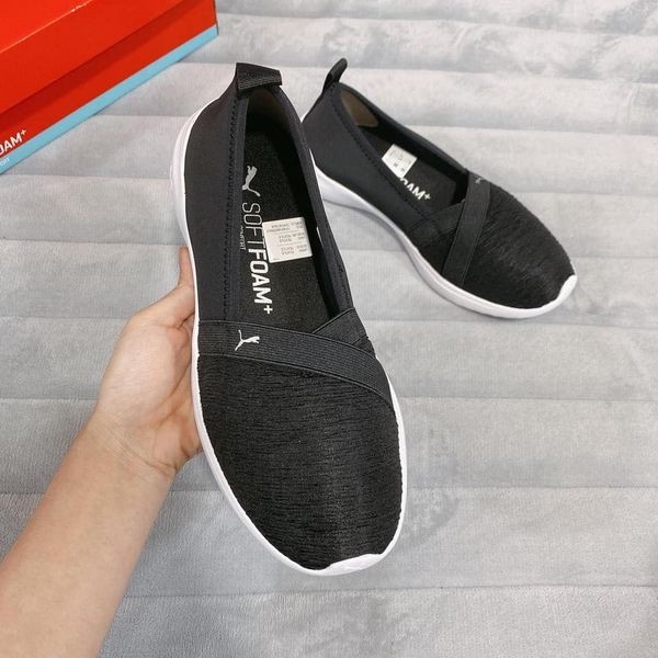 SĂN SALE HÃNG GIÀY NỮ SLIP ON PUMA ĐEN ĐẾ TRẮNG SIZE 38.5VN - 8 US 369621 01