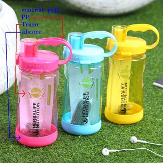 Bình nước 100ml hợp vệ sinh