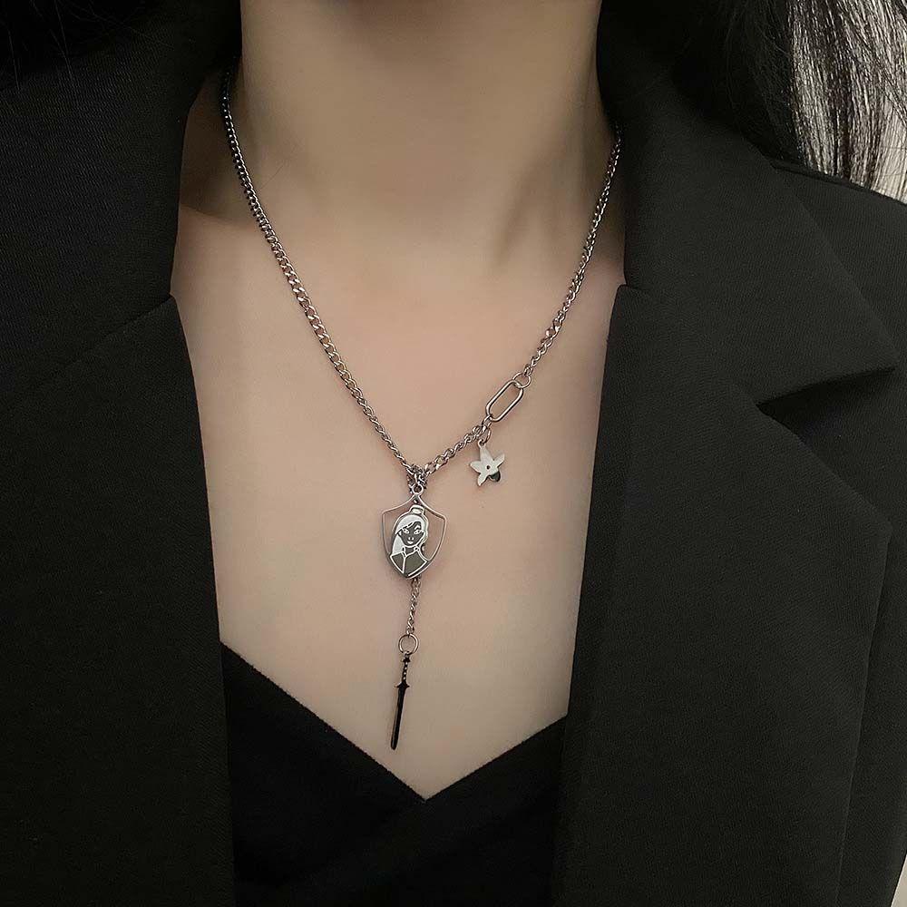 AROMA Vòng cổ Bằng Thép Titan Mặt Hình Ngôi Sao Chân Dung Phong Cách Hàn Quốc Retro