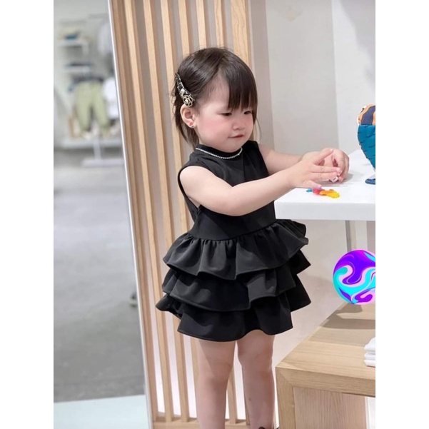 Đầm Đen 3 Tầng Cổ Đính Ngọc Xinh Cho Bé Gái ❣️