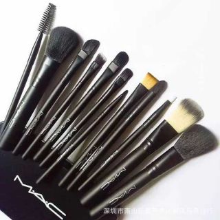 [ DEAL CỰC SỐC] SÉT CỌ M.A.C 12 CÂY