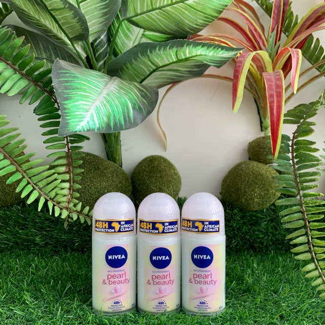 (Date 11/2021)Lăn khử mùi Nivea Pearl & Beauty chai 50ml của Đức.
