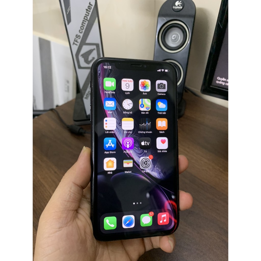 Điện thoại iphone XR màu đen QT 128G