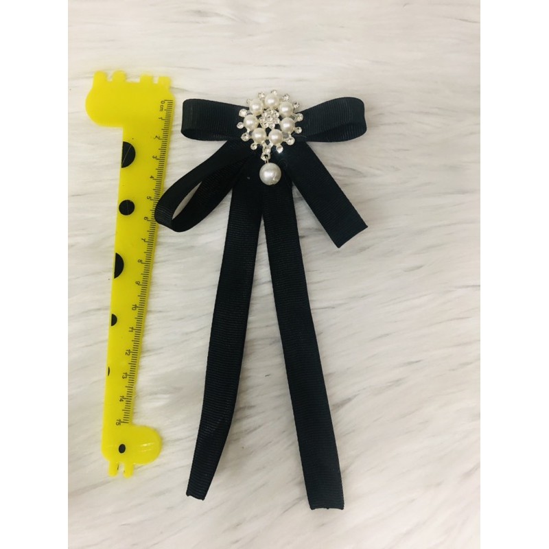 Cài áo nơ xinh. KT 9 x 15cm và 7 x 13cm