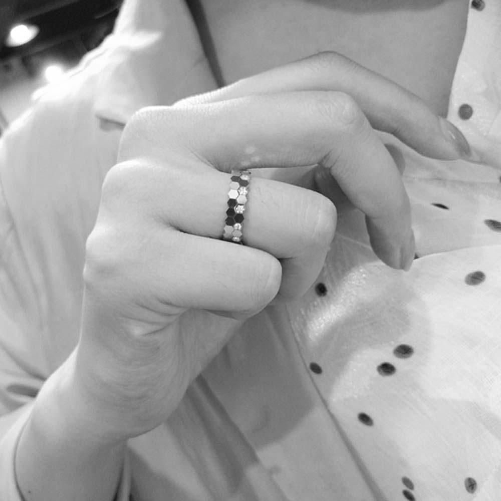 Nhẫn Tổ Ong Đơn Giản Lãng Mạn Thời Trang Cho Nam Và Nữ