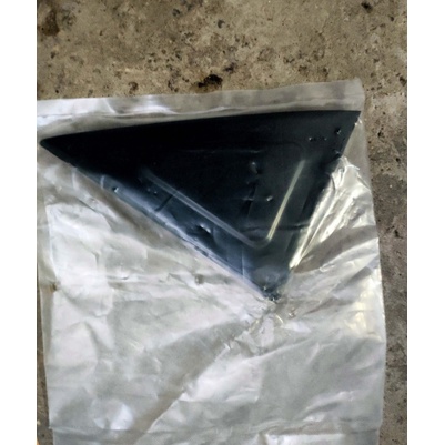Ốp tam giác ngoài cửa sau lacetti đời 2004-2009-hàng xịn chính hãng