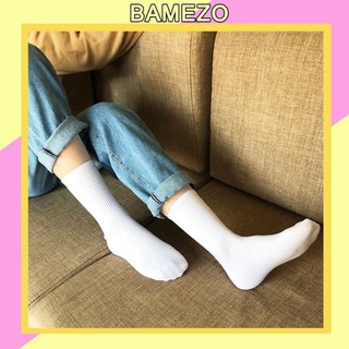 Tất nam nữ Bamezo cổ cao dáng trơn tông trắng đen đơn giản TN34