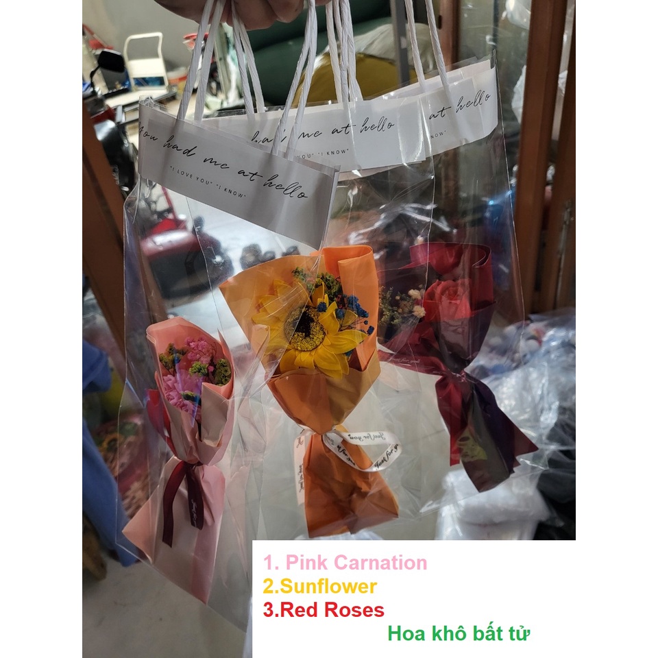 Quà tặng hoa khô mini và túi phối gấu teddy