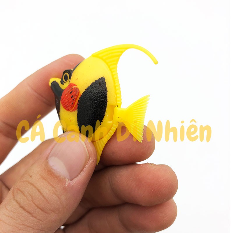 Cá nhựa 1 con trang trí hồ cá bể cá cảnh size 4x5 cm - Cá giả nhựa kè la hán