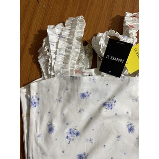 ao day bảng to F21 [Ribbed Floral Ruffled-Strap Top]