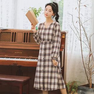 Váy kẻ karo v01