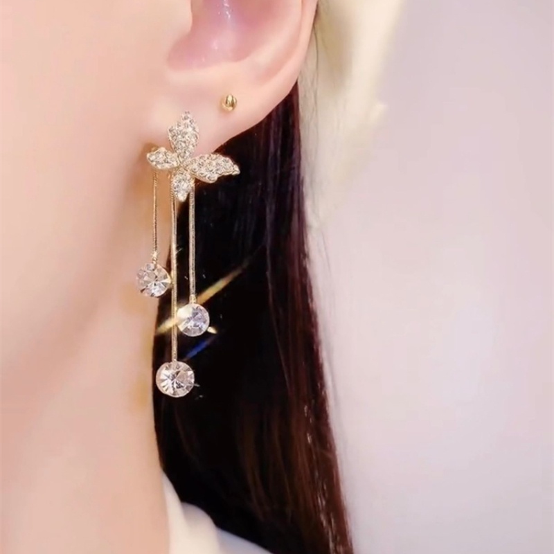 Bông Tai Mạ Bạc 925 Dáng Ngắn Đính Hình Bướm Phối Tua Rua Xinh Xắn Phong Cách Hàn Quốc