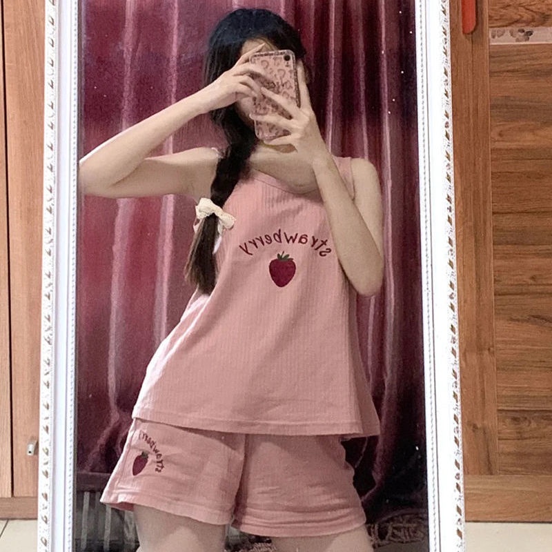 Bộ Đồ Ngủ Áo Hai Dây Và Quần Short Họa Tiết Dâu Tây Thời Trang Mùa Hè Mới Cho Nữ
