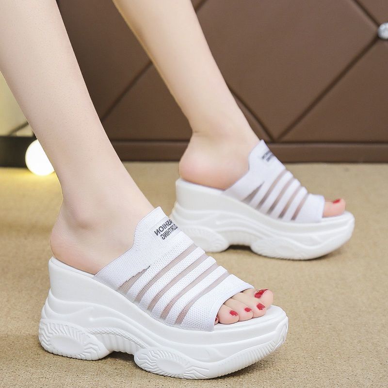 Sandal Đế Xuồng Dày Dặn Phong Cách Thời Trang Mùa Hè Mới 2022