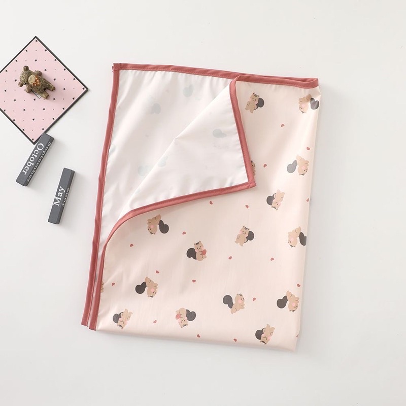 Lót Thay Bỉm Cho Bé/Lót Chống Thấm 2 Mặt Chất liệu Polyester Không Thấm Nước ( màu ngẫu nhiên )