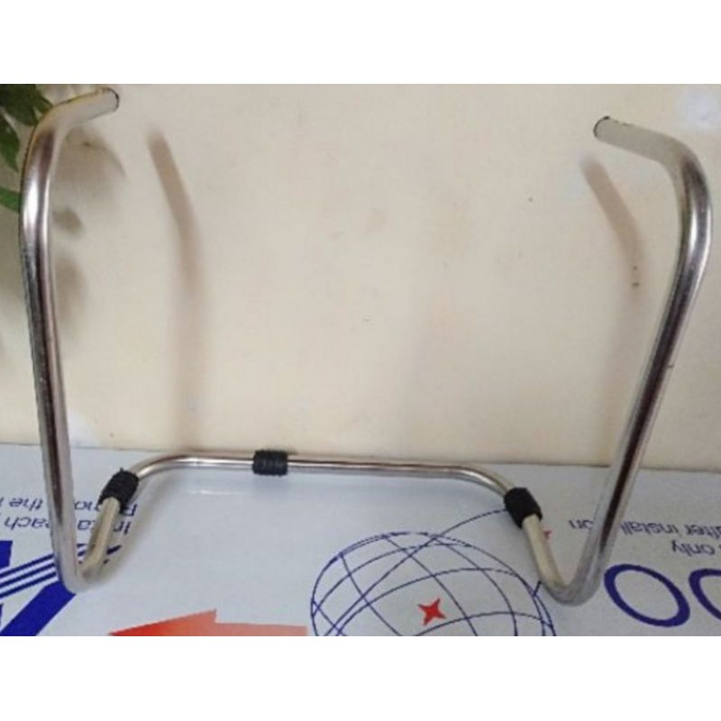 Giá Inox chân quỳ di động dùng cho máy lọc nước không tủ