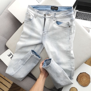 | Satoshi | Quần jean nam SAQJ29 màu xanh nhạt trơn, chất liệu slimfit co giãn form dày dặn
