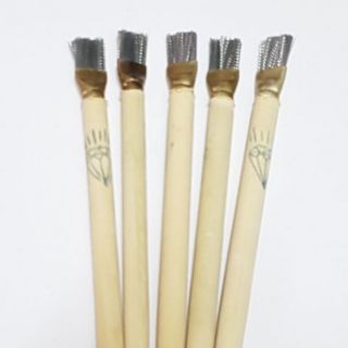 Cọ nhựa, sắt, thau 5 cây...