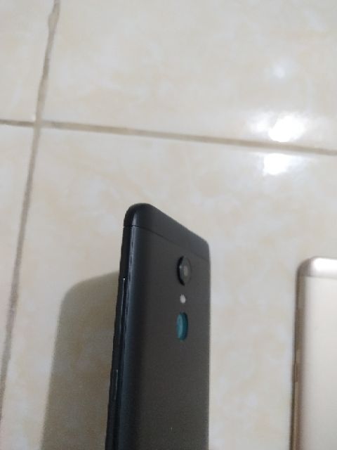 Vỏ Redmi 5 plus zin chính hãng tháo máy.