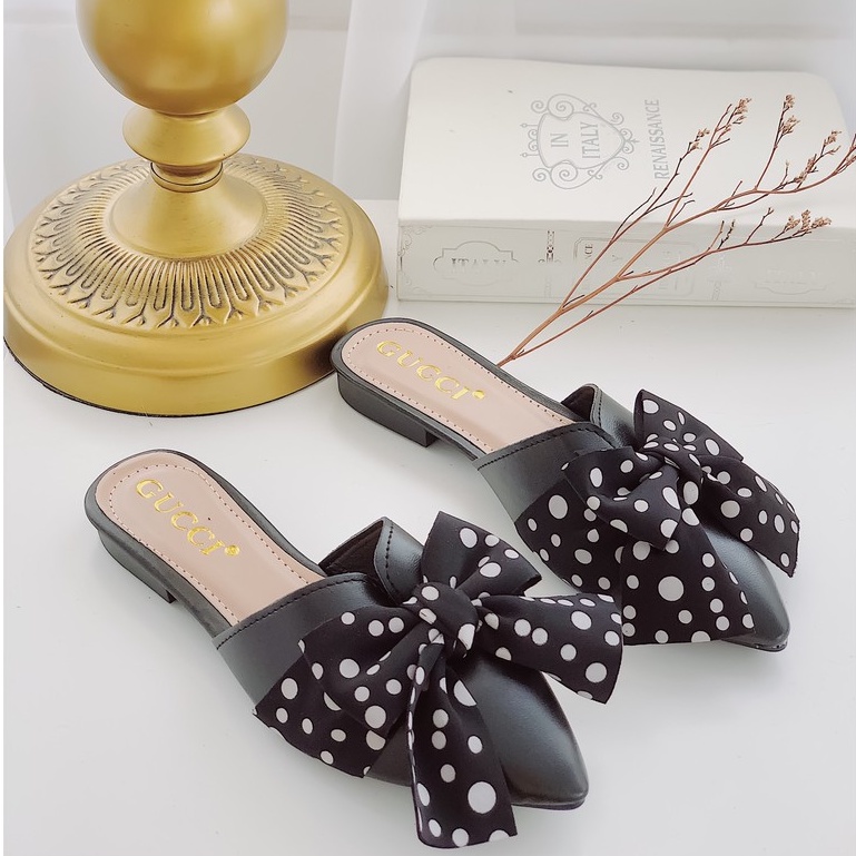 BEESHOES - GIÀY SỤC NỮ MŨI NHỌN ĐẾ BỆT - GIÀY SỤC CHẤT DA MỀM ĐI SIÊU ÊM SIÊU MỀM SẴN MÀU ĐEN-KEM 2009036