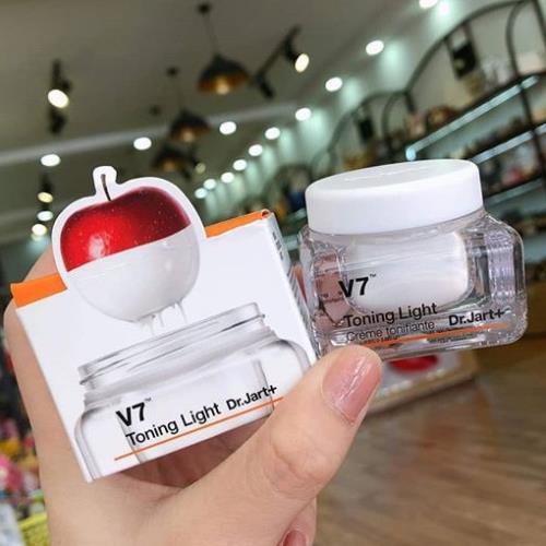 Kem V7 dưỡng trắng da chuyên sâu và mờ thâm nám V7 Toning Light Dr.jart + 15ml Hàn Quốc giúp da trắng sáng tự nhiên