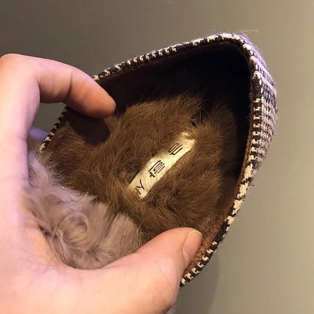 Giày kẻ mix lông lót cả lông luôn, chất lừ luôn nha các bạn ơi 😍 lên chân sang chảnh lắm ạ, full size 35-39 nha các bạn | BigBuy360 - bigbuy360.vn