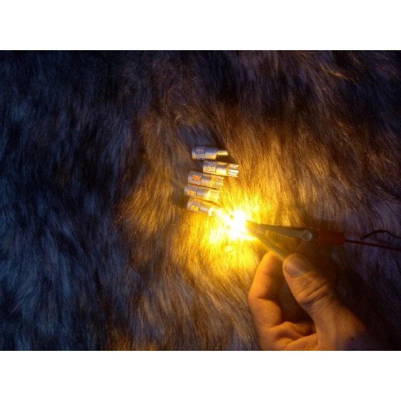 Bóng led demi xi nhan t10 cree hàng xịn bảo hành 6 tháng