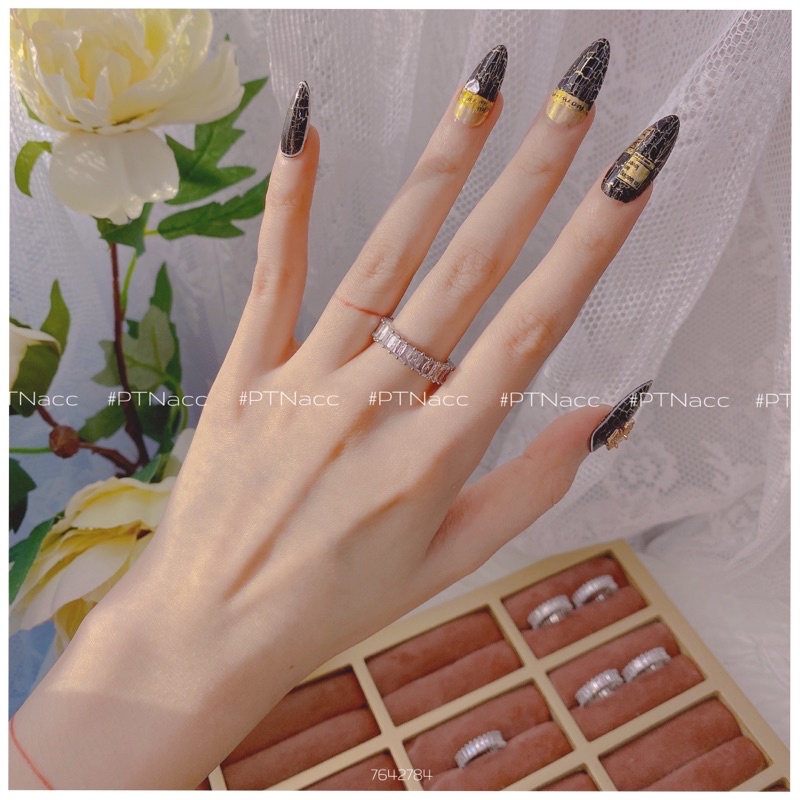 ᴾᵀᴺᵃᶜᶜ Nhẫn bạch kim full đá paget đơn giản