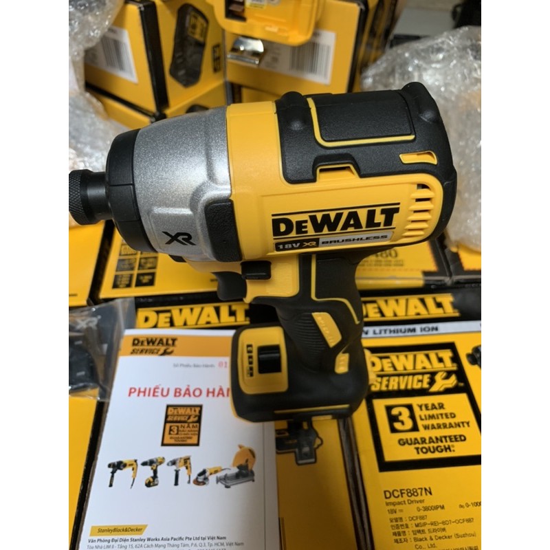 Vít DEWALT DCF887N